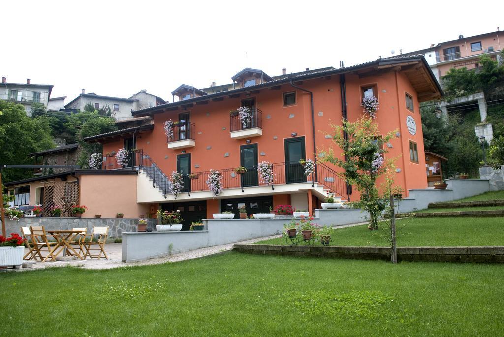 Al Pasche Bed & Breakfast Dronero Bagian luar foto