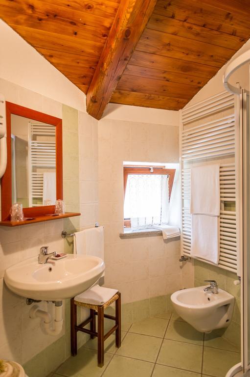 Al Pasche Bed & Breakfast Dronero Ruang foto