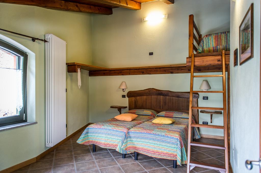 Al Pasche Bed & Breakfast Dronero Ruang foto